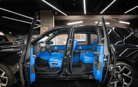 Rolls-Royce Cullinan, 2025 год, 71 000 000 рублей, 6 фотография