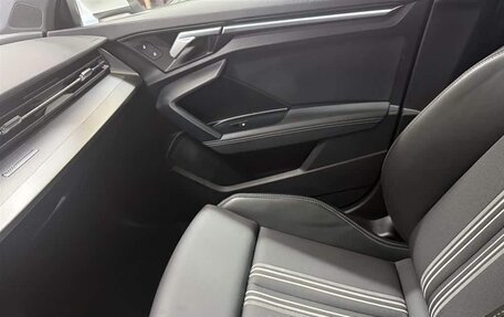 Audi A3, 2022 год, 2 300 000 рублей, 6 фотография