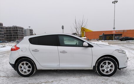 Renault Megane III, 2011 год, 950 000 рублей, 3 фотография