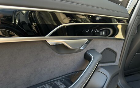 Audi A8, 2025 год, 21 990 000 рублей, 13 фотография