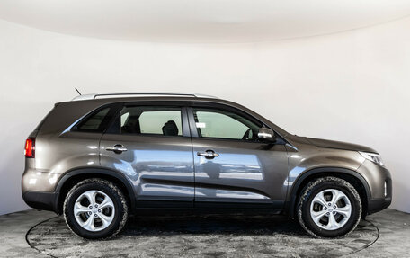 KIA Sorento II рестайлинг, 2017 год, 1 999 000 рублей, 4 фотография