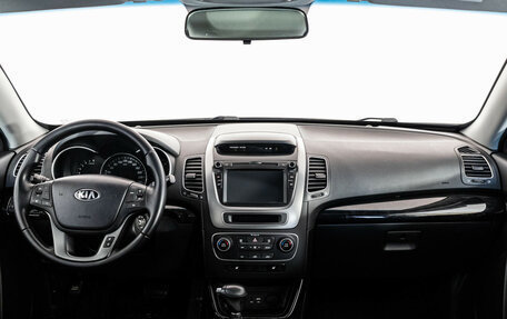 KIA Sorento II рестайлинг, 2017 год, 1 999 000 рублей, 10 фотография