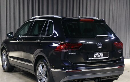 Volkswagen Tiguan II, 2018 год, 2 259 000 рублей, 4 фотография