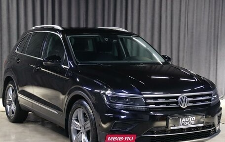 Volkswagen Tiguan II, 2018 год, 2 259 000 рублей, 3 фотография