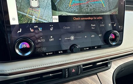 Lexus LM, 2025 год, 21 990 000 рублей, 10 фотография