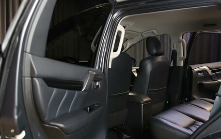 Mitsubishi Pajero Sport III рестайлинг, 2018 год, 2 849 000 рублей, 6 фотография