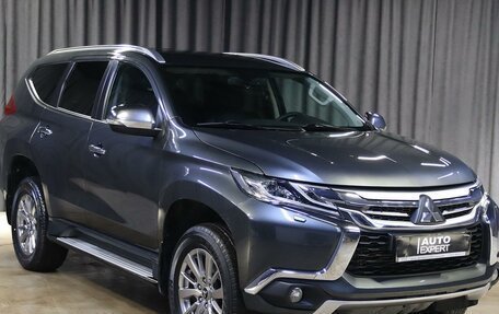 Mitsubishi Pajero Sport III рестайлинг, 2018 год, 2 849 000 рублей, 3 фотография