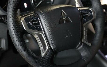 Mitsubishi Pajero Sport III рестайлинг, 2018 год, 2 849 000 рублей, 11 фотография