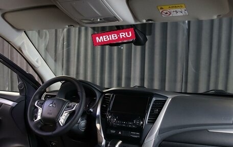 Mitsubishi Pajero Sport III рестайлинг, 2018 год, 2 849 000 рублей, 5 фотография