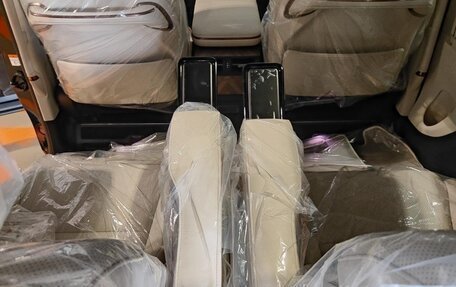 Lexus LM, 2025 год, 19 090 000 рублей, 14 фотография