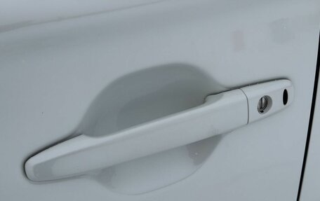 Mitsubishi Outlander III рестайлинг 3, 2018 год, 1 950 000 рублей, 10 фотография