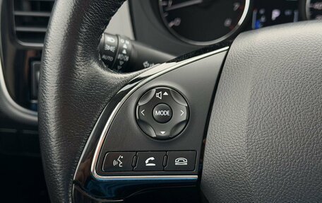 Mitsubishi Outlander III рестайлинг 3, 2018 год, 1 950 000 рублей, 23 фотография