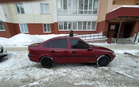 Opel Vectra B рестайлинг, 1996 год, 200 000 рублей, 3 фотография