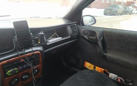 Opel Vectra B рестайлинг, 1996 год, 200 000 рублей, 9 фотография