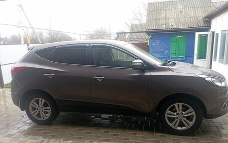 Hyundai ix35 I рестайлинг, 2013 год, 900 000 рублей, 5 фотография