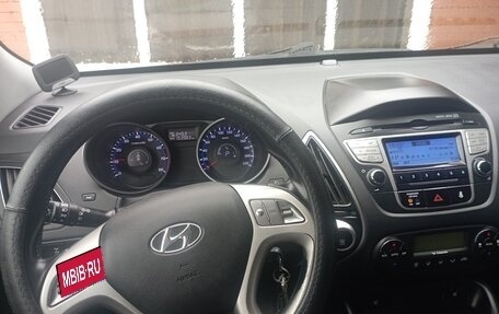 Hyundai ix35 I рестайлинг, 2013 год, 900 000 рублей, 13 фотография