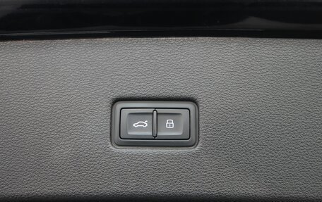 Audi Q8 I, 2020 год, 5 995 000 рублей, 36 фотография