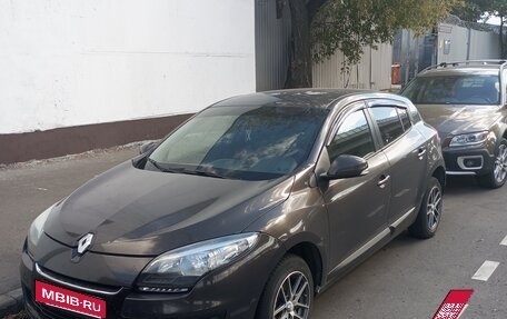 Renault Megane III, 2013 год, 720 000 рублей, 2 фотография
