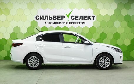 KIA Rio IV, 2018 год, 1 350 000 рублей, 8 фотография