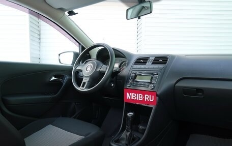 Volkswagen Polo VI (EU Market), 2011 год, 579 000 рублей, 16 фотография