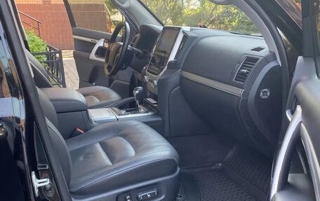 Toyota Land Cruiser 200, 2019 год, 6 950 000 рублей, 6 фотография