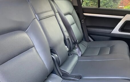 Toyota Land Cruiser 200, 2019 год, 6 950 000 рублей, 7 фотография