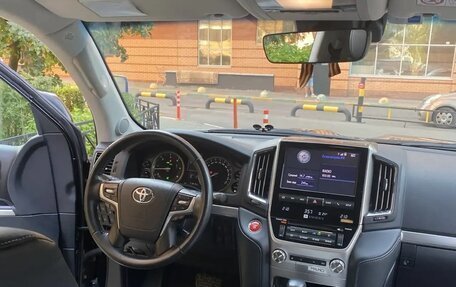 Toyota Land Cruiser 200, 2019 год, 6 950 000 рублей, 8 фотография