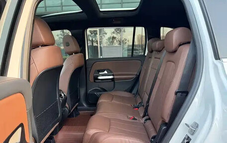 Mercedes-Benz GLB, 2023 год, 2 075 000 рублей, 12 фотография