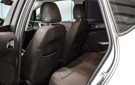 Opel Astra J, 2010 год, 590 000 рублей, 11 фотография