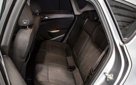 Opel Astra J, 2010 год, 590 000 рублей, 9 фотография