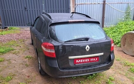 Renault Laguna III рестайлинг, 2009 год, 589 000 рублей, 1 фотография