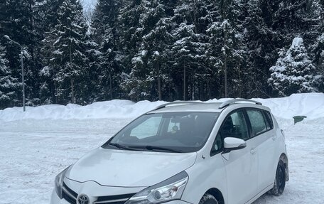 Toyota Verso I, 2015 год, 920 000 рублей, 1 фотография