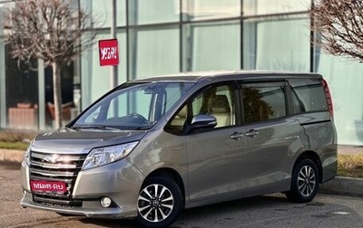 Toyota Noah III, 2015 год, 1 730 000 рублей, 1 фотография