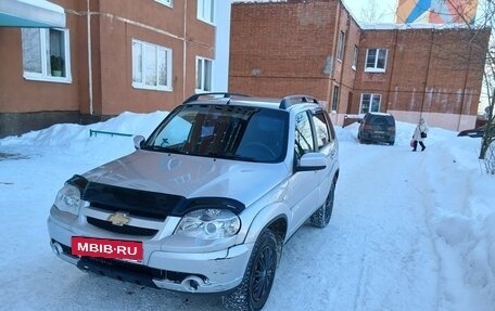 Chevrolet Niva I рестайлинг, 2012 год, 450 000 рублей, 4 фотография