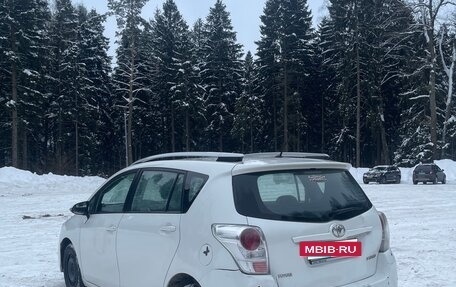 Toyota Verso I, 2015 год, 920 000 рублей, 4 фотография