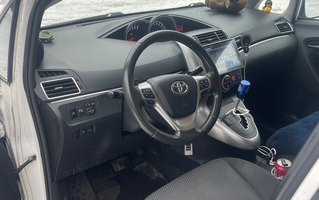 Toyota Verso I, 2015 год, 920 000 рублей, 7 фотография