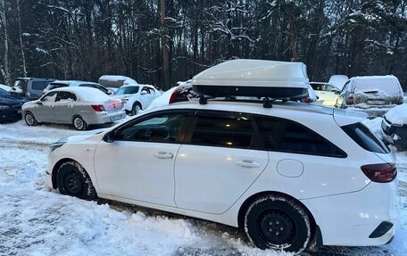 KIA cee'd III, 2022 год, 1 350 000 рублей, 3 фотография