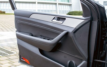 Hyundai Sonata VII, 2019 год, 1 645 000 рублей, 12 фотография