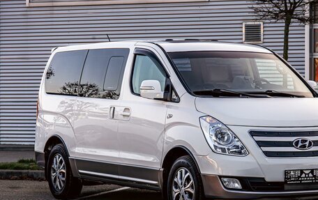 Hyundai Grand Starex Grand Starex I рестайлинг 2, 2018 год, 2 255 000 рублей, 7 фотография