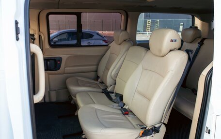 Hyundai Grand Starex Grand Starex I рестайлинг 2, 2018 год, 2 255 000 рублей, 17 фотография