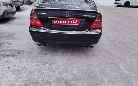 Mercedes-Benz E-Класс, 2004 год, 980 000 рублей, 3 фотография