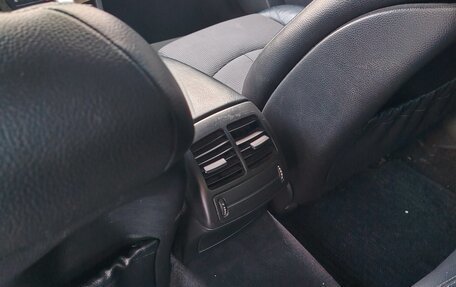 Mercedes-Benz E-Класс, 2004 год, 980 000 рублей, 9 фотография