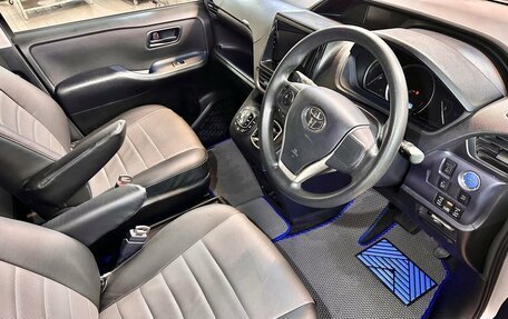 Toyota Noah III, 2015 год, 1 730 000 рублей, 20 фотография