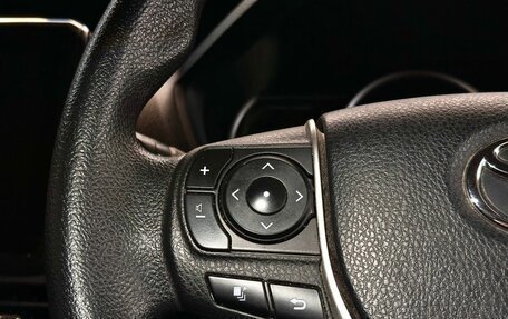 Toyota Noah III, 2015 год, 1 730 000 рублей, 25 фотография