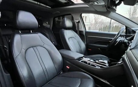 Hyundai Sonata VIII, 2022 год, 2 200 000 рублей, 14 фотография