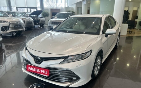 Toyota Camry, 2018 год, 2 299 000 рублей, 5 фотография