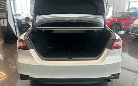 Toyota Camry, 2018 год, 2 299 000 рублей, 14 фотография