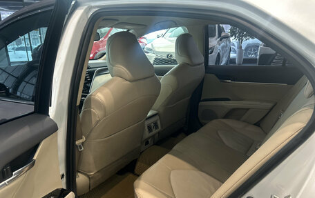 Toyota Camry, 2018 год, 2 299 000 рублей, 16 фотография
