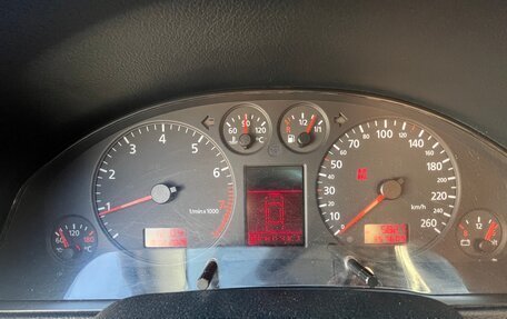 Audi A4, 1999 год, 400 000 рублей, 18 фотография