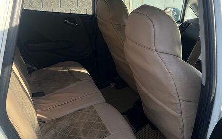 Honda Fit III, 2001 год, 235 000 рублей, 8 фотография